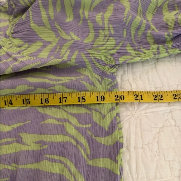 Fever gorgeous top in Liliac/mint green size M - Picture 9 of 10